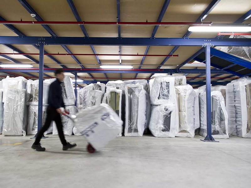 Almacén y expedición de sofás Acomodel - seguimiento de pedidos